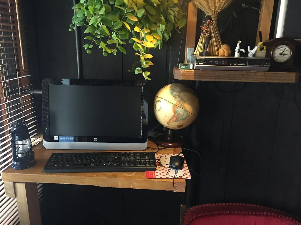 Tarocafe Inn Kyoto Guest house